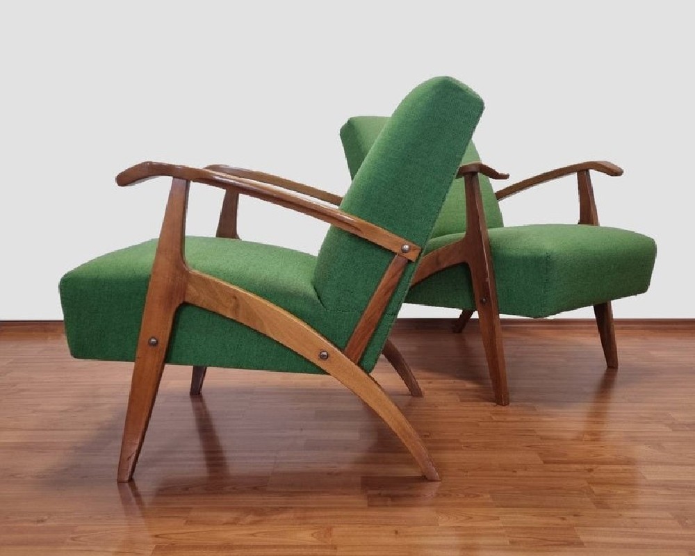 The Chair as a Vintage Object: Body, Ideology, and Form in 1970s Design