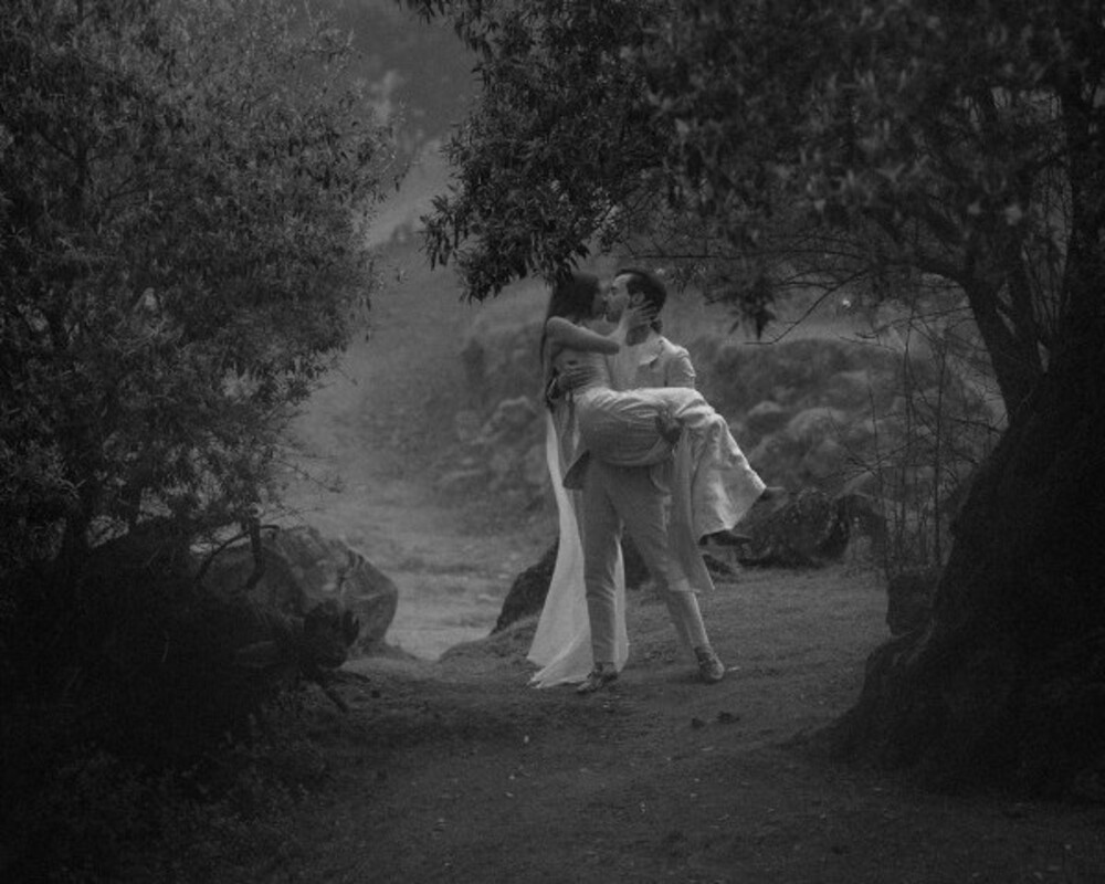 Through the Mist: An intimate pre-wedding story of Tiffany & Jarrod set against mountains and morning haze.