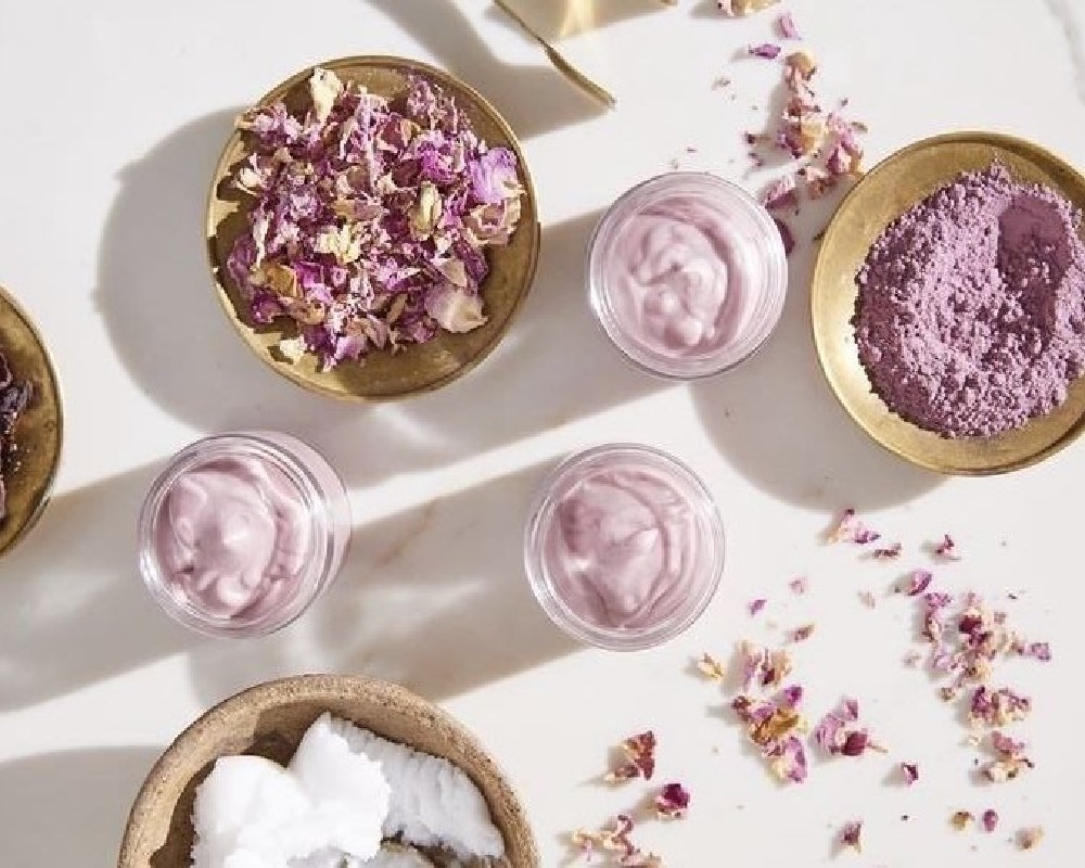 Homemade Masks: Between Care, Control, and Risk