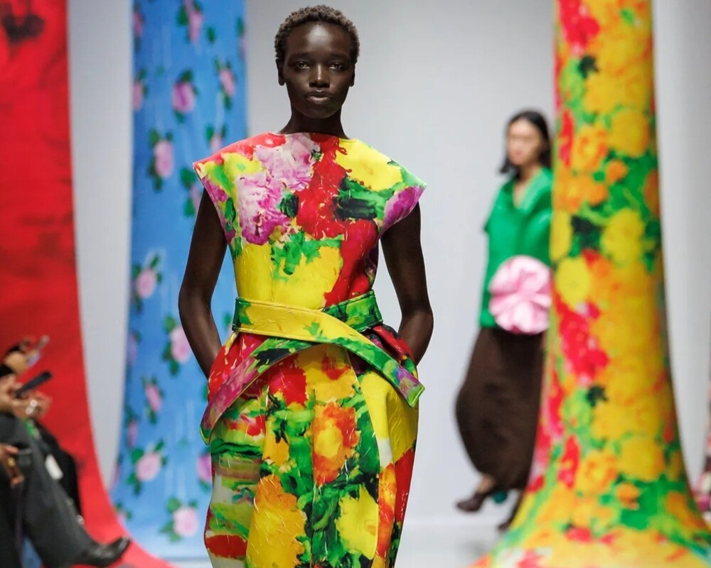 Engineered Chaos: Pattern Mixing as a New Visual Order in Fashion 2026