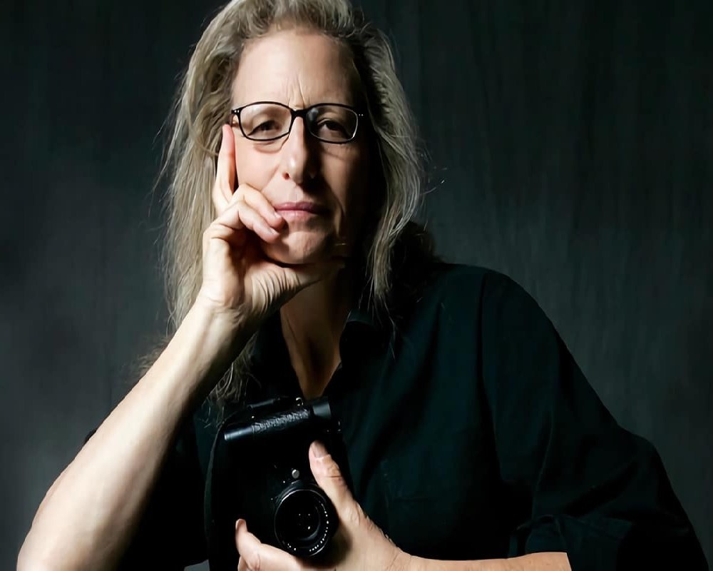 Annie Leibovitz: Portraits That Redefined Modern Photography